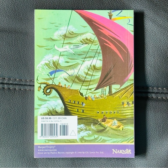 The Chronicles of Narnia The Voyage of the Dawn Treader CS Lewis Paperback Book - Picture 6 of 6